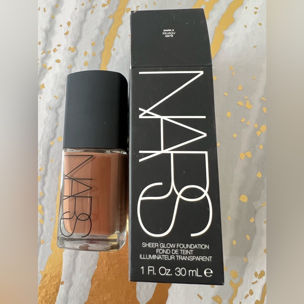 NARS sheer glow foundation IGUACU DARK 3 4879 brand new with box